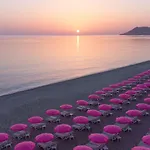 علاء الدين بيتش 4*