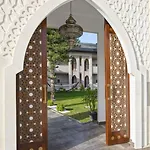 علاء الدين بيتش 4*